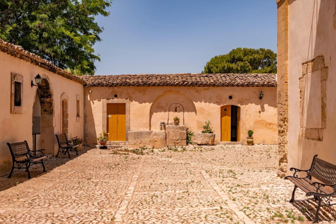 Villa Zottopera - Dimora Di Sicilia Chiaramonte Gulfi Kültér fotó