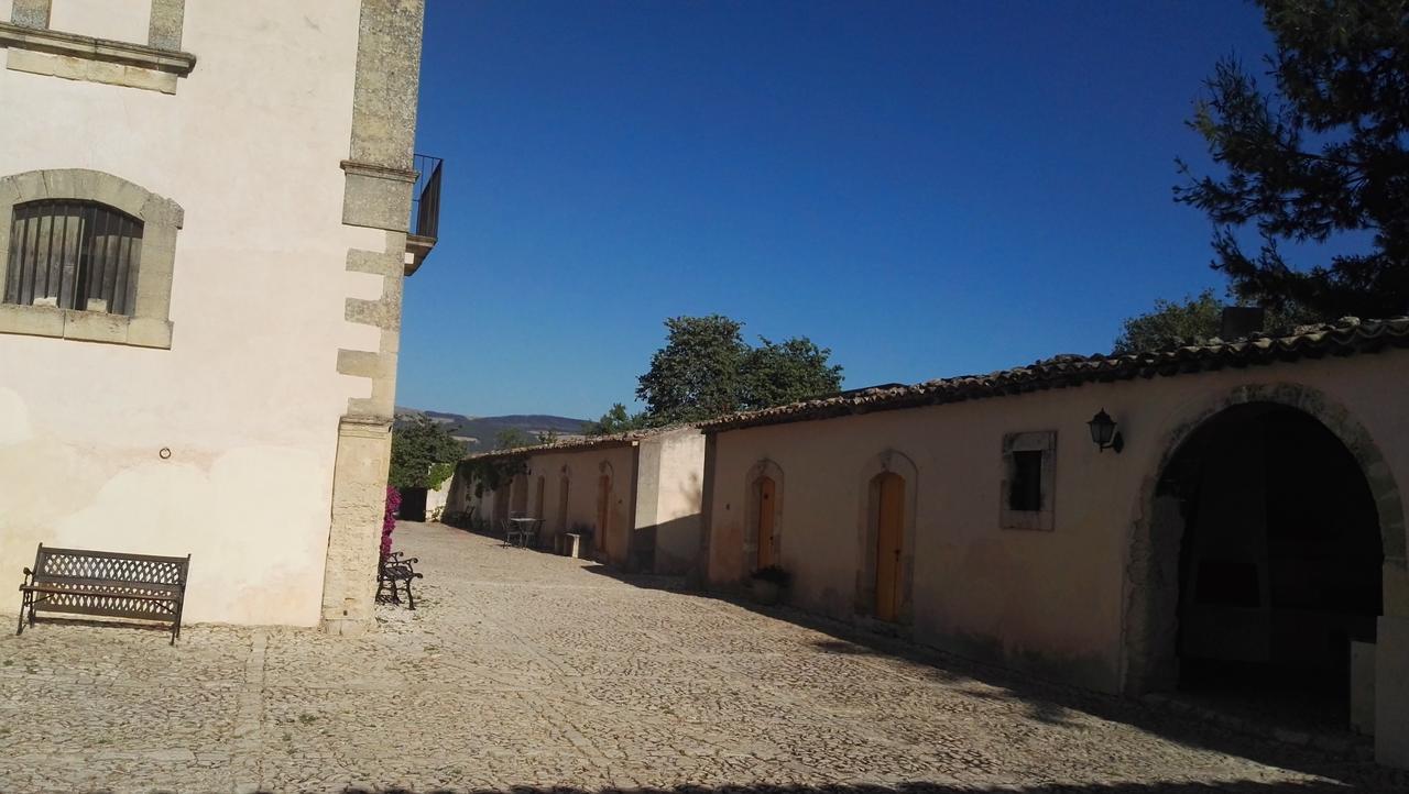 Villa Zottopera - Dimora Di Sicilia Chiaramonte Gulfi Kültér fotó