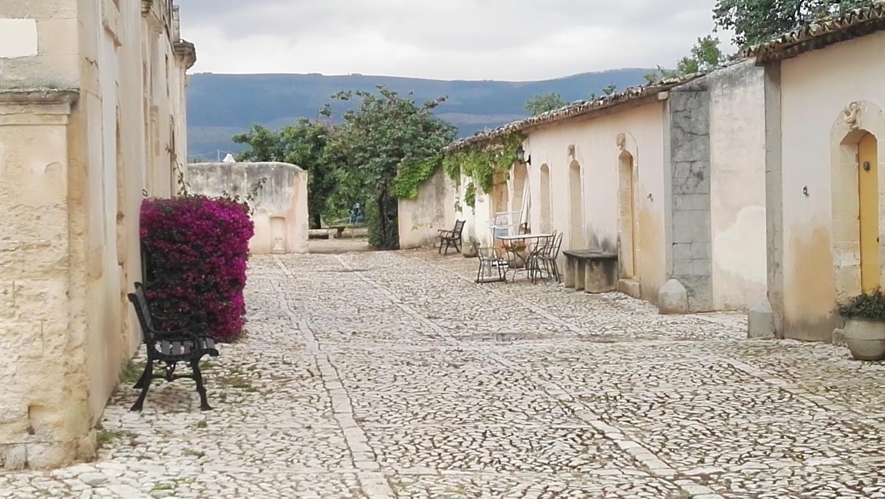Villa Zottopera - Dimora Di Sicilia Chiaramonte Gulfi Kültér fotó